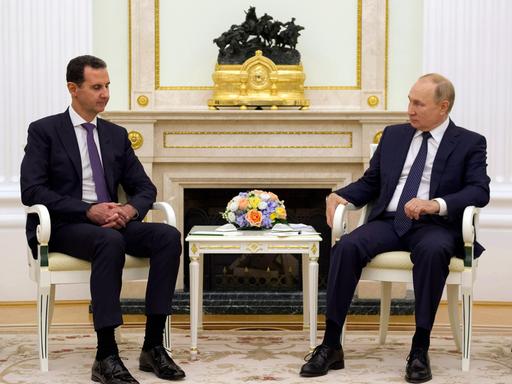 Syriens Präsident Baschar al-Assad (l.) und sein russischer Amtskollege Wladimir Putin während eines Treffens im Kreml im September 2021. 