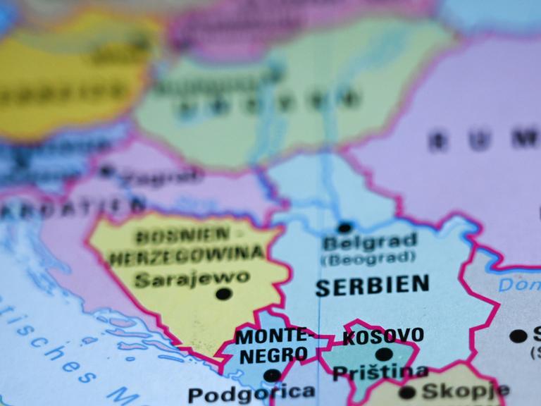 Auf einer Karte von sind diverse Länder des Westbalkans eingetragen. Mit Namen bezeichnet sind verschiedene Nachfolgestaaten des früheren Jugoslawien, darunter Kroatien, Bosnien-Herzegowina, Serbien, Montenegro und Mazedonien (heute: Nordmazedonien)