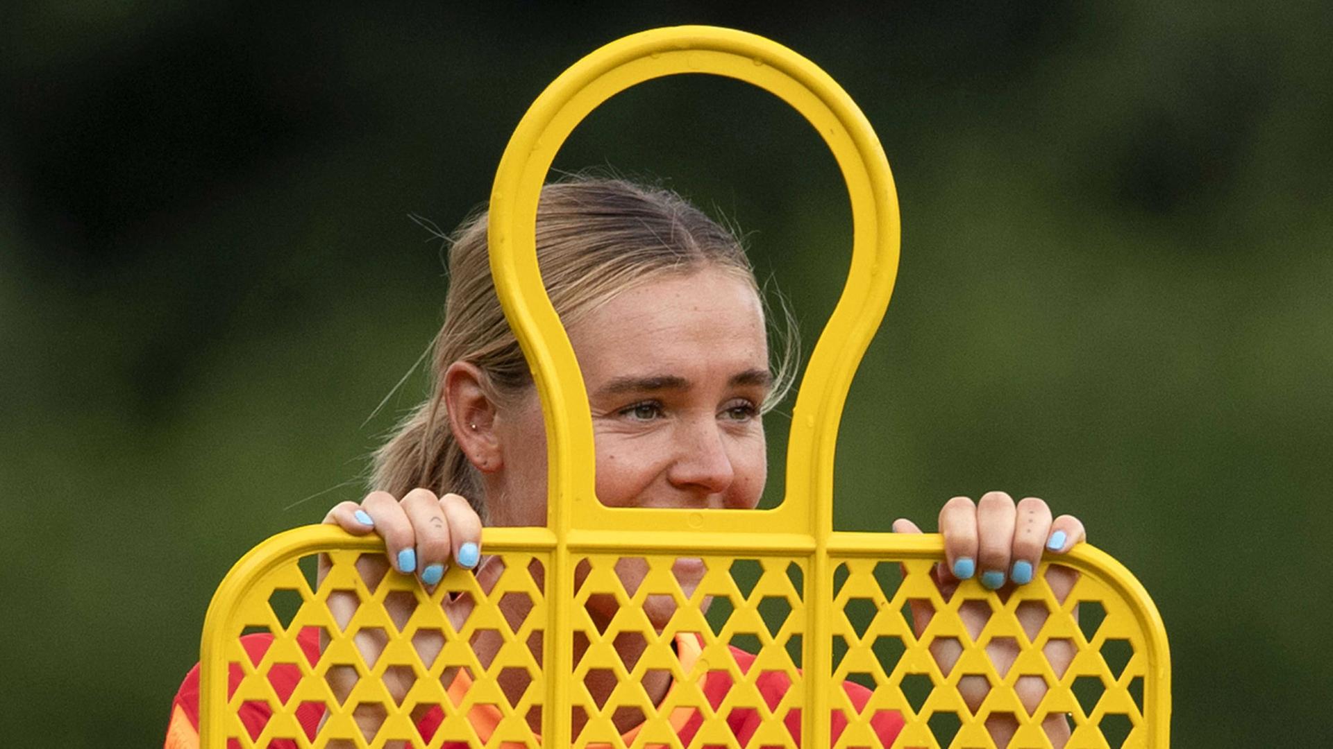Nationalspielerin Jill Roord während einer Trainingseinheit der niederländischen Frauen-Nationalmannschaft auf dem KNVB-Campus in Zeist Nationalspielerin Jill Roord während einer Trainingseinheit der niederländischen Frauen-Nationalmannschaft auf dem KNVB-Campus in Zeist