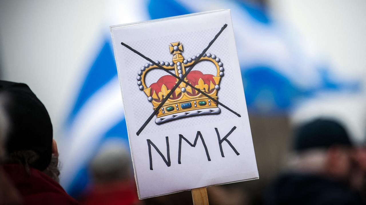 Argumente Gegen Die Monarchie In England London - Anführer von Monarchie-Protesten wieder frei