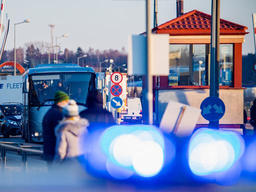 Flüchtlinge kommen aus der Ukraine nach Polen