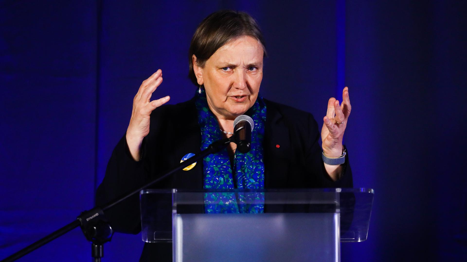 Die polnische Oppositions- und EU-Politikerin Róża Thun bei der EDP-Konferenz "Solutions For Europe" anläßlich des 18. Jahrestags des EU-Beitritts von Polen am 6. Mai 2022. Die polnische Oppositions- und EU-Politikerin Róża Thun bei der EDP-Konferenz "Solutions For Europe" anläßlich des 18. Jahrestags des EU-Beitritts von Polen am 6. Mai 2022.