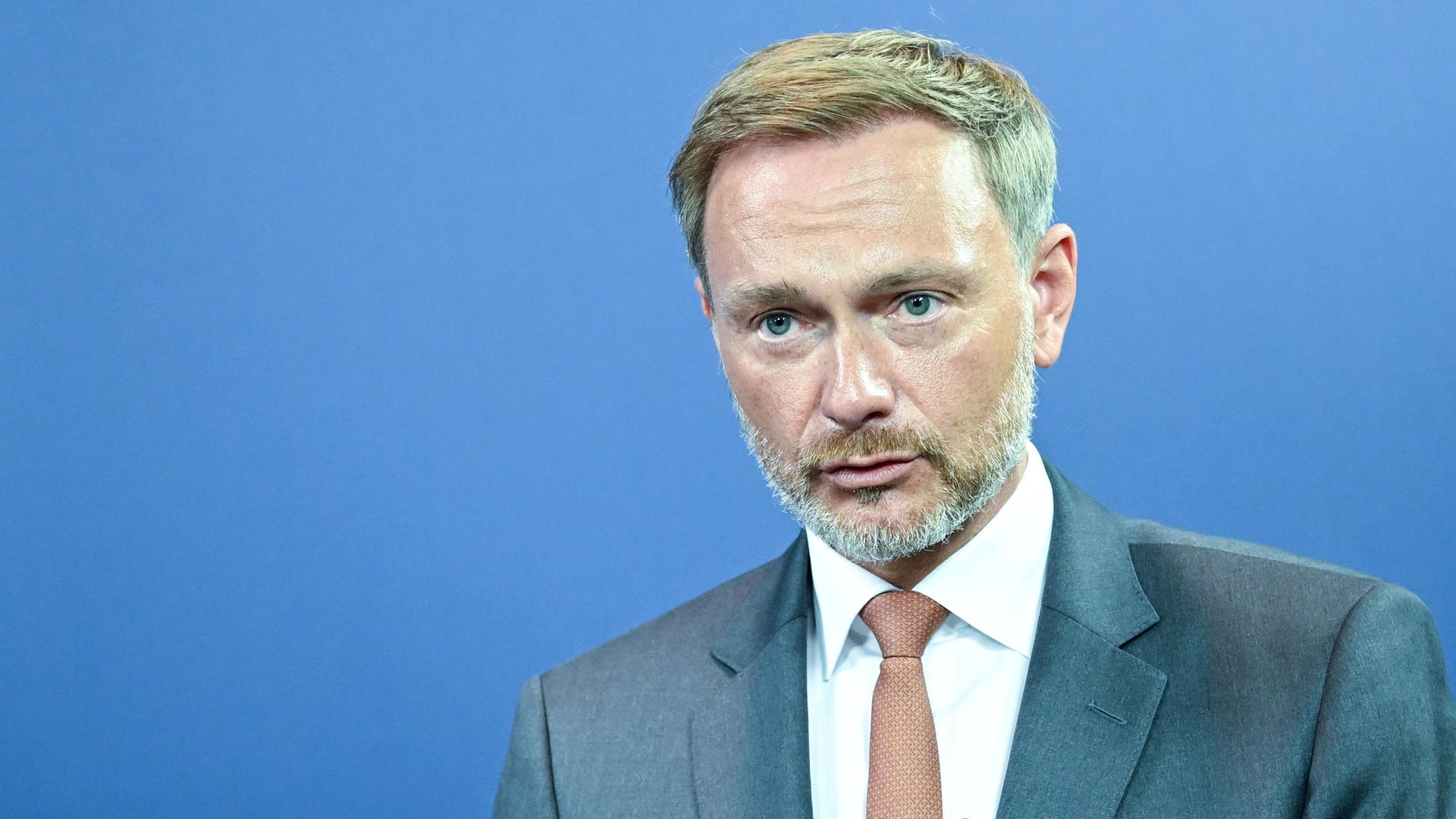 Christian Lindner (FDP), Bundesfinanzminister auf einer Pressekonferenz Christian Lindner (FDP), Bundesfinanzminister auf einer Pressekonferenz