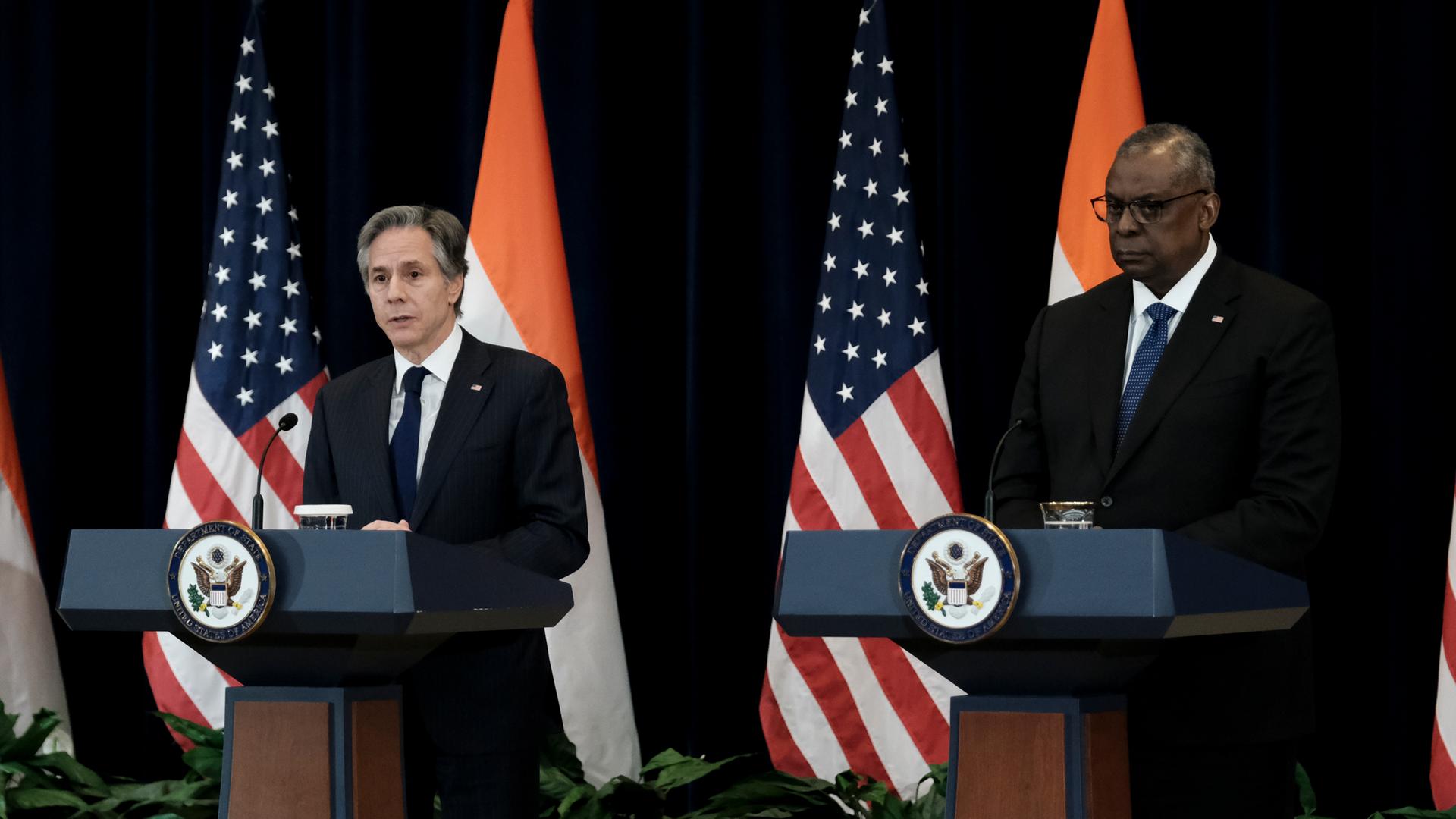 US-Außenminister Antony Blinken und US-Verteidigungsminister Lloyd Austin auf einer Pressekonferenz am 11. April in den USA