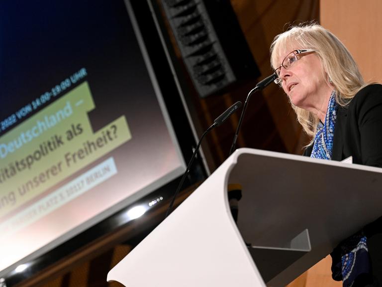 Susanne Schröter, Ethnologin, spricht beim Kongress «Wokes Deutschland - Identitätspolitik als Bedrohung unserer Freiheit?».