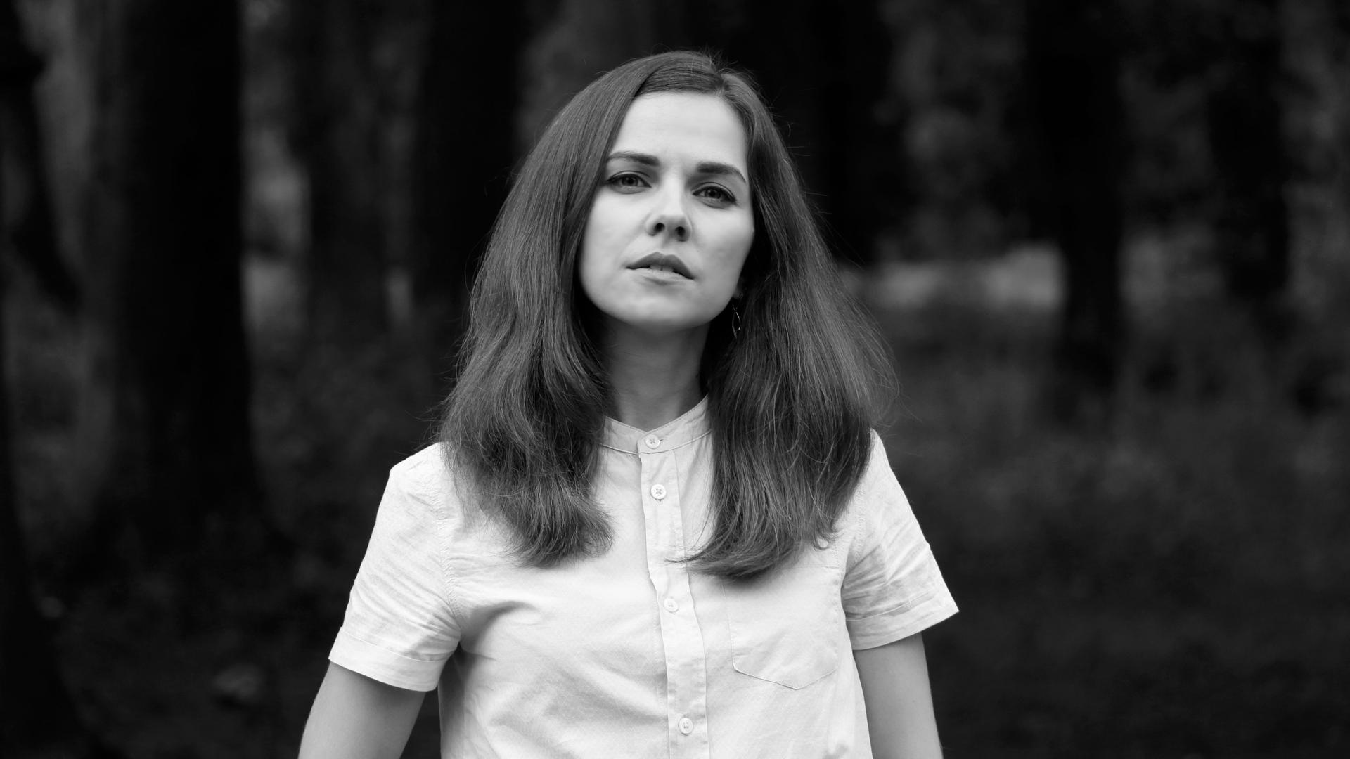 SW Porträt von Iryna Riabenka. SW Porträt von Iryna Riabenka.