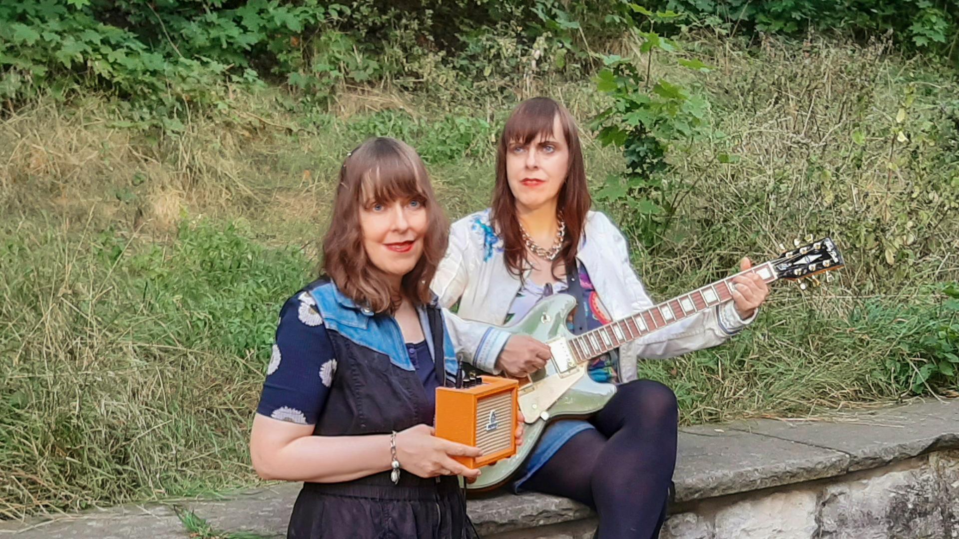 Kersty (links) und Sandra Grether Kersty (links) und Sandra Grether