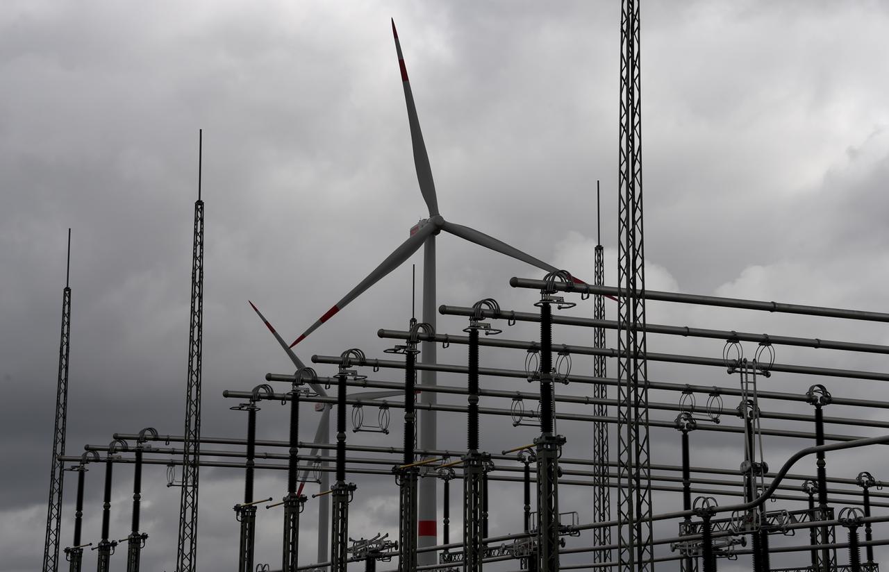 Bürgerwindpark im Kirchspiel Medelby: Im April 2015 wird der Bürgerwindpark mit seinen 27 Windkraftanlagen offiziell eröffnet Bürgerwindpark im Kirchspiel Medelby: Im April 2015 wird der Bürgerwindpark mit seinen 27 Windkraftanlagen offiziell eröffnet