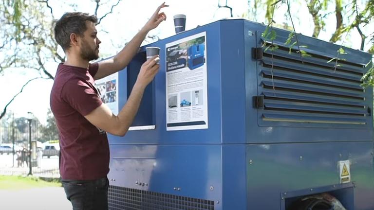 Das Bild zeigt die größte Wassergewinnungsmaschine der israelischen Firma Watergen. Das Bild zeigt die größte Wassergewinnungsmaschine der israelischen Firma Watergen.
