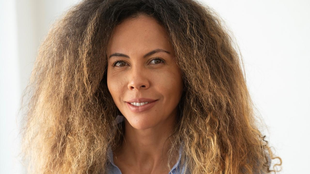 Porträtfoto der Schriftstellerin Yara Nakahanda Monteiro Porträtfoto der Schriftstellerin Yara Nakahanda Monteiro