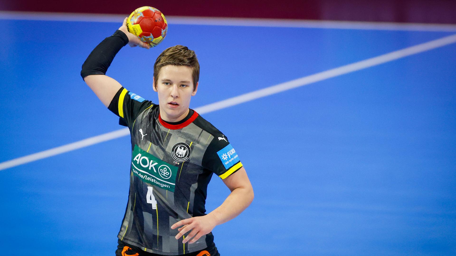 Alina GRIJSEELS (4) during the handball match, Germany vs Congo, 25th IHF Womens World Championship, WM, Weltmeistersch Alina GRIJSEELS (4) during the handball match, Germany vs Congo, 25th IHF Womens World Championship, WM, Weltmeistersch