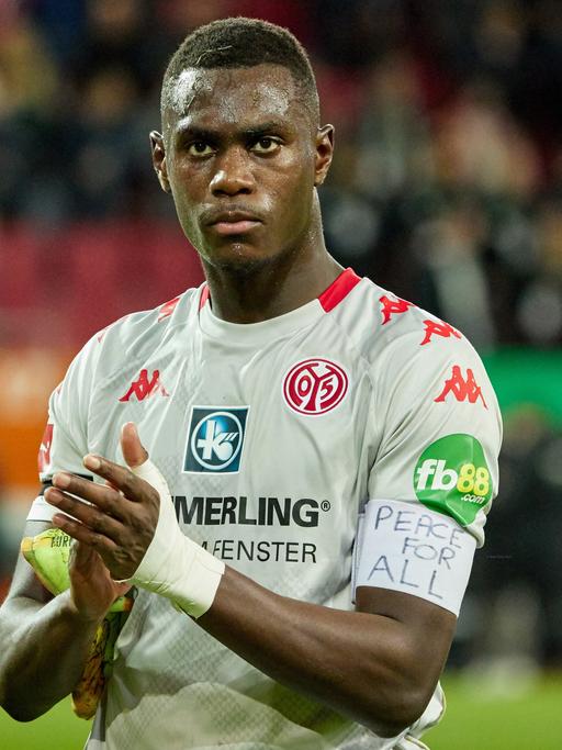 Der Mainzer Spieler Moussa Niakhate 
