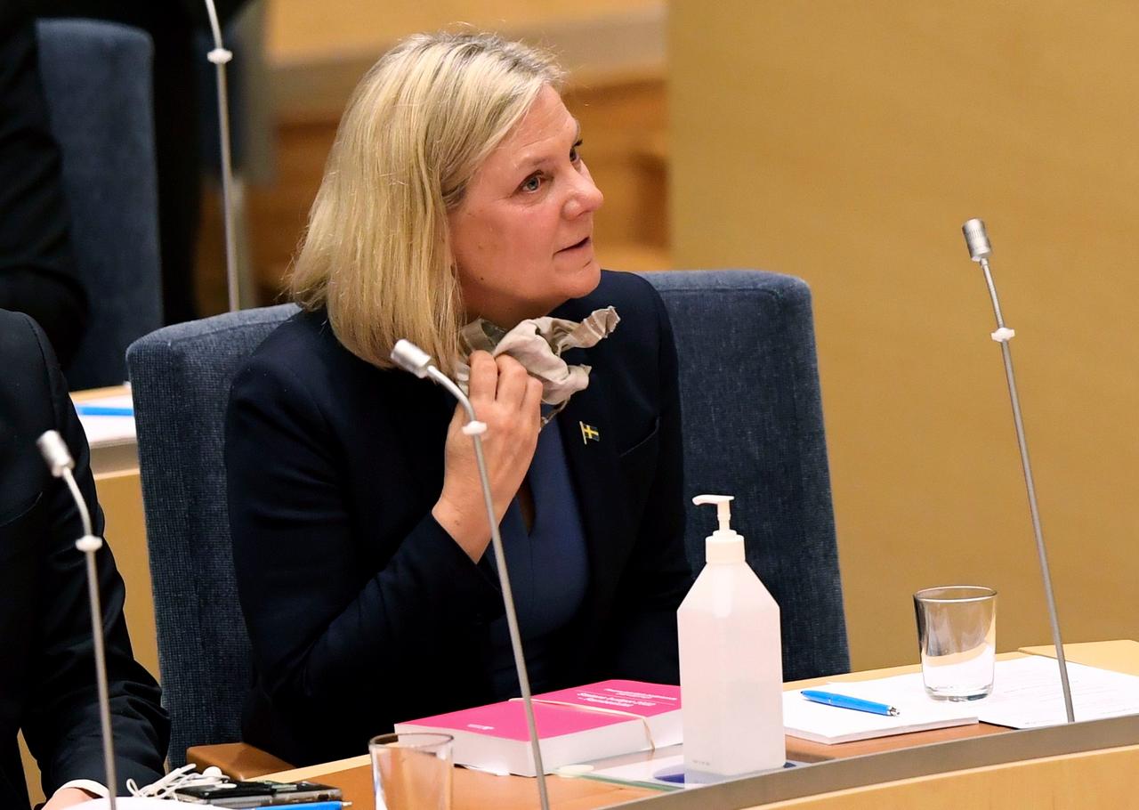 Schweden, Stockholm: Magdalena Andersson, bisherige Finanzministerin von Schweden und Vorsitzende der Sozialdemokratischen Partei, während einer Abstimmung im schwedischen Parlament Riksdagen. 