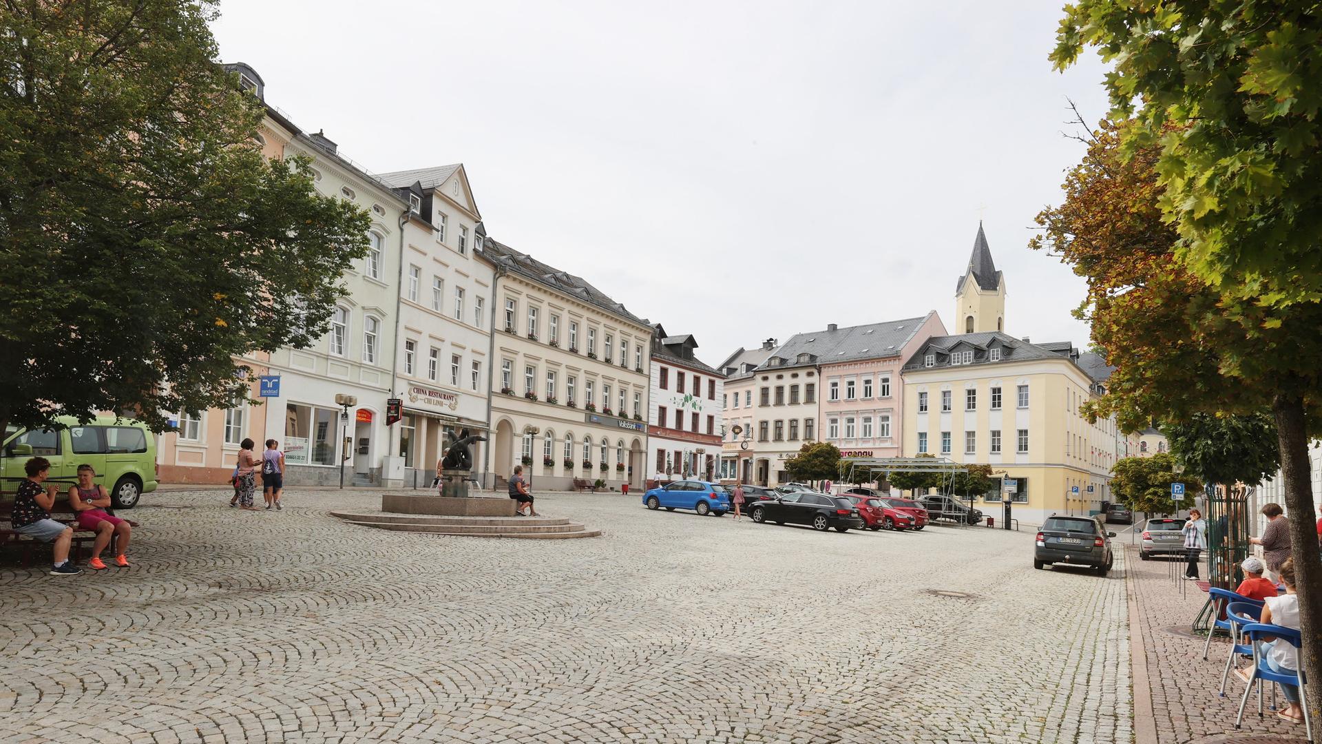 Der Marktplatz von Bad Lobenstein Der Marktplatz von Bad Lobenstein
