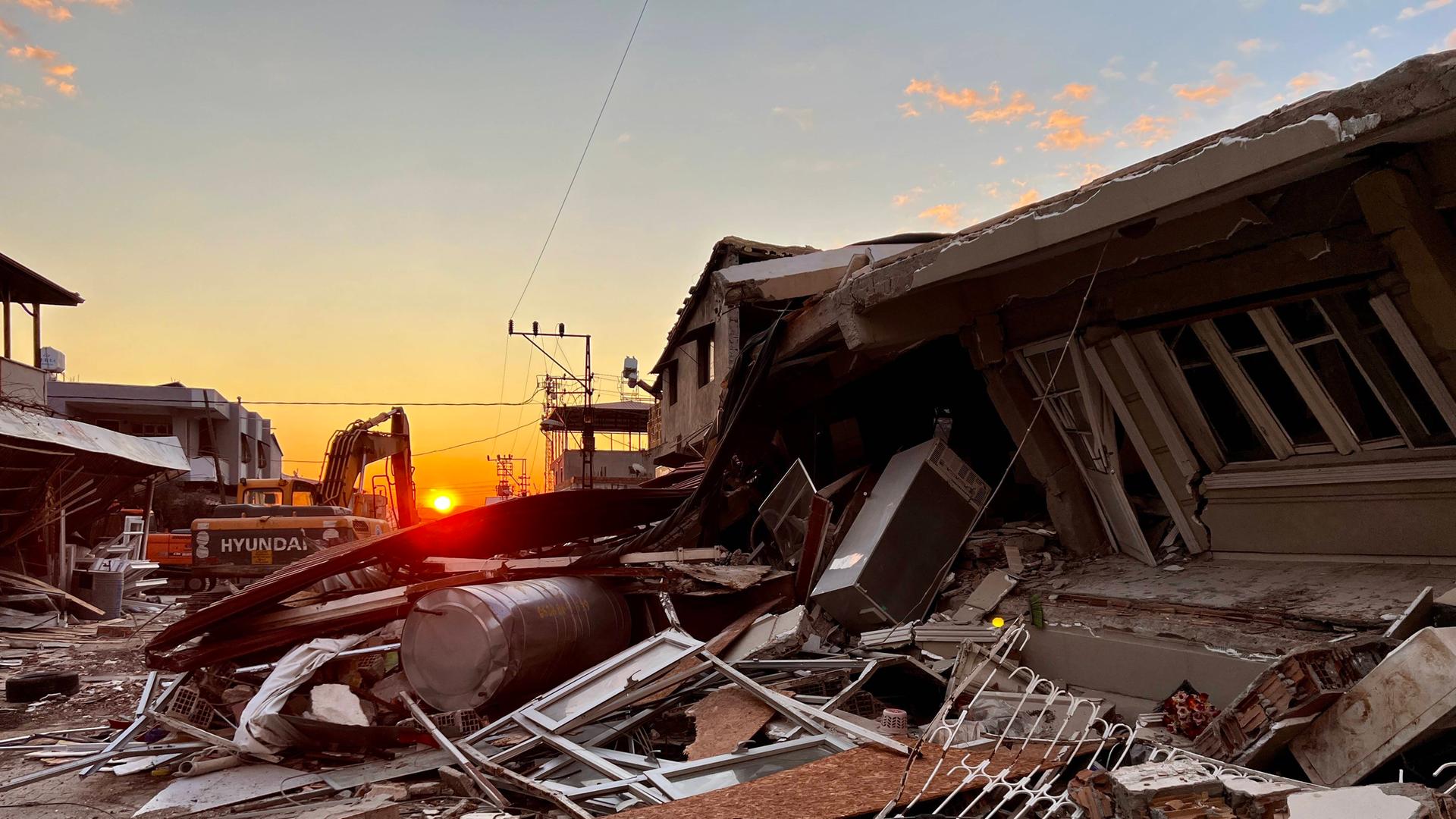 10.02.2023 Stadt KÃrÃkhan, Region Hatay, Türkei. Zerstörte Häuser nach dem Erdbeben.