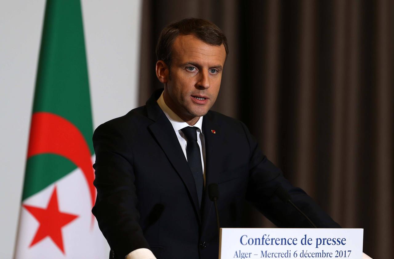 Frankreichs Präsident Emmanuel Macron auf einer Pressekonferenz in Algerien. Frankreichs Präsident Emmanuel Macron auf einer Pressekonferenz in Algerien.
