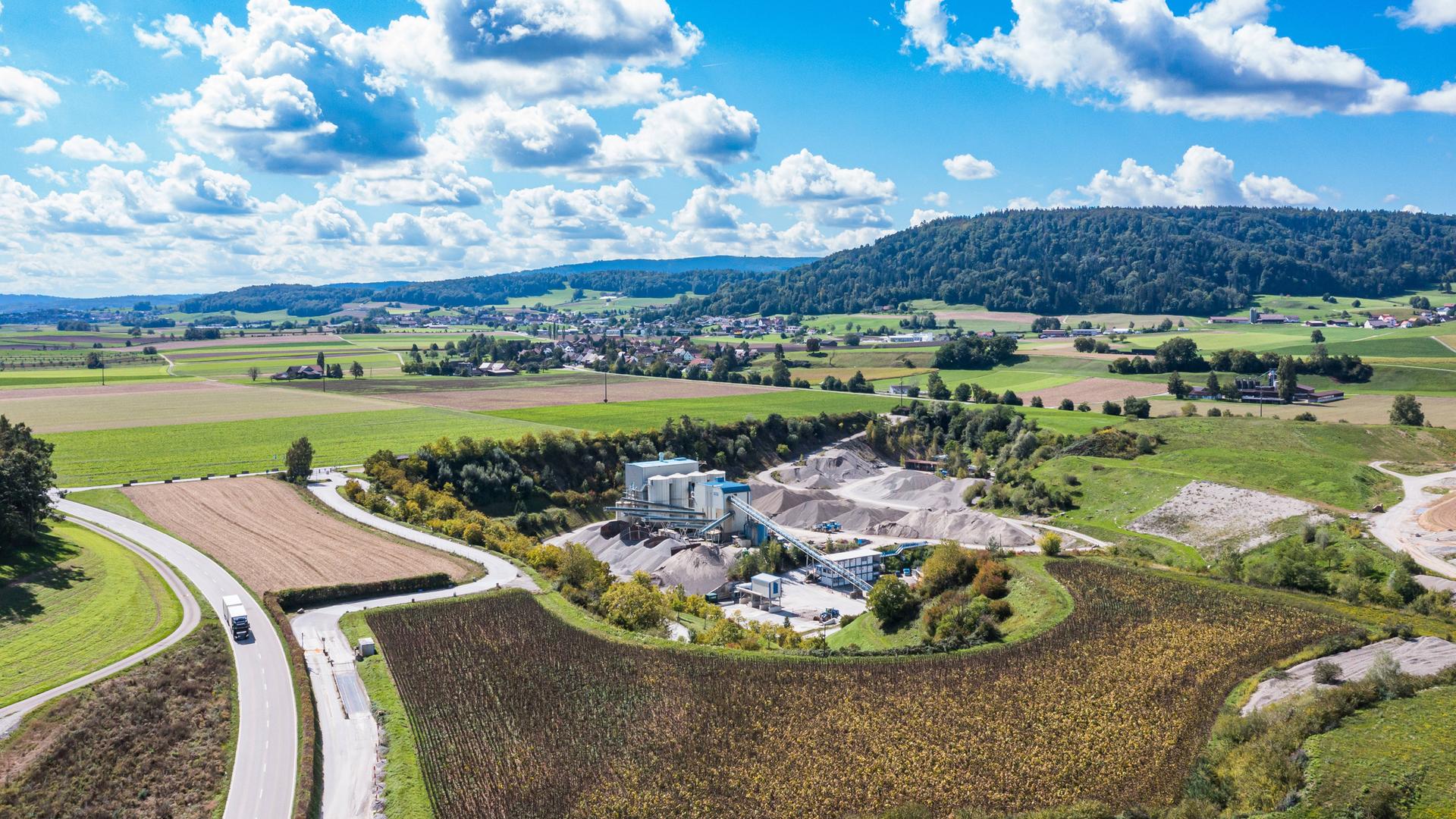 Wiesen um ein Kieswerk Wiesen um ein Kieswerk