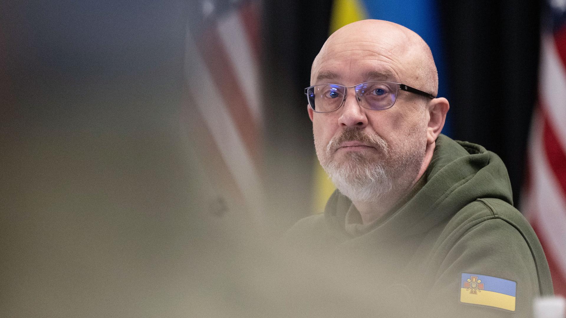 Der ukrainische Verteidigungsminister Olexij Resnikow während der Ukraine-Konferenz auf der US-Airbase Ramstein. Der ukrainische Verteidigungsminister Olexij Resnikow während der Ukraine-Konferenz auf der US-Airbase Ramstein.