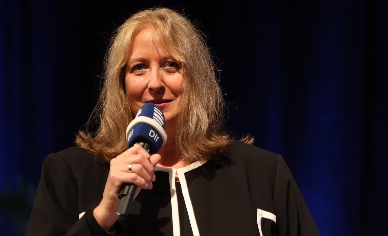 Ressortleiterin Sport im Deutschlandfunk: Astrid Rawohl Ressortleiterin Sport im Deutschlandfunk: Astrid Rawohl
