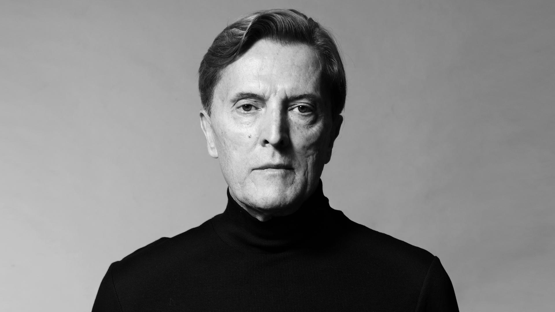 Porträtaufnahme des Musikers Robert Görl. Porträtaufnahme des Musikers Robert Görl.