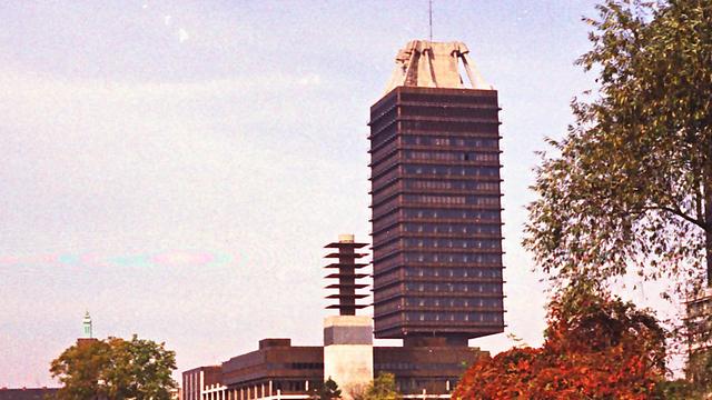 Das neue Kölner Funkhaus von Weitem fotografiert, 1979 Das neue Kölner Funkhaus von Weitem fotografiert, 1979