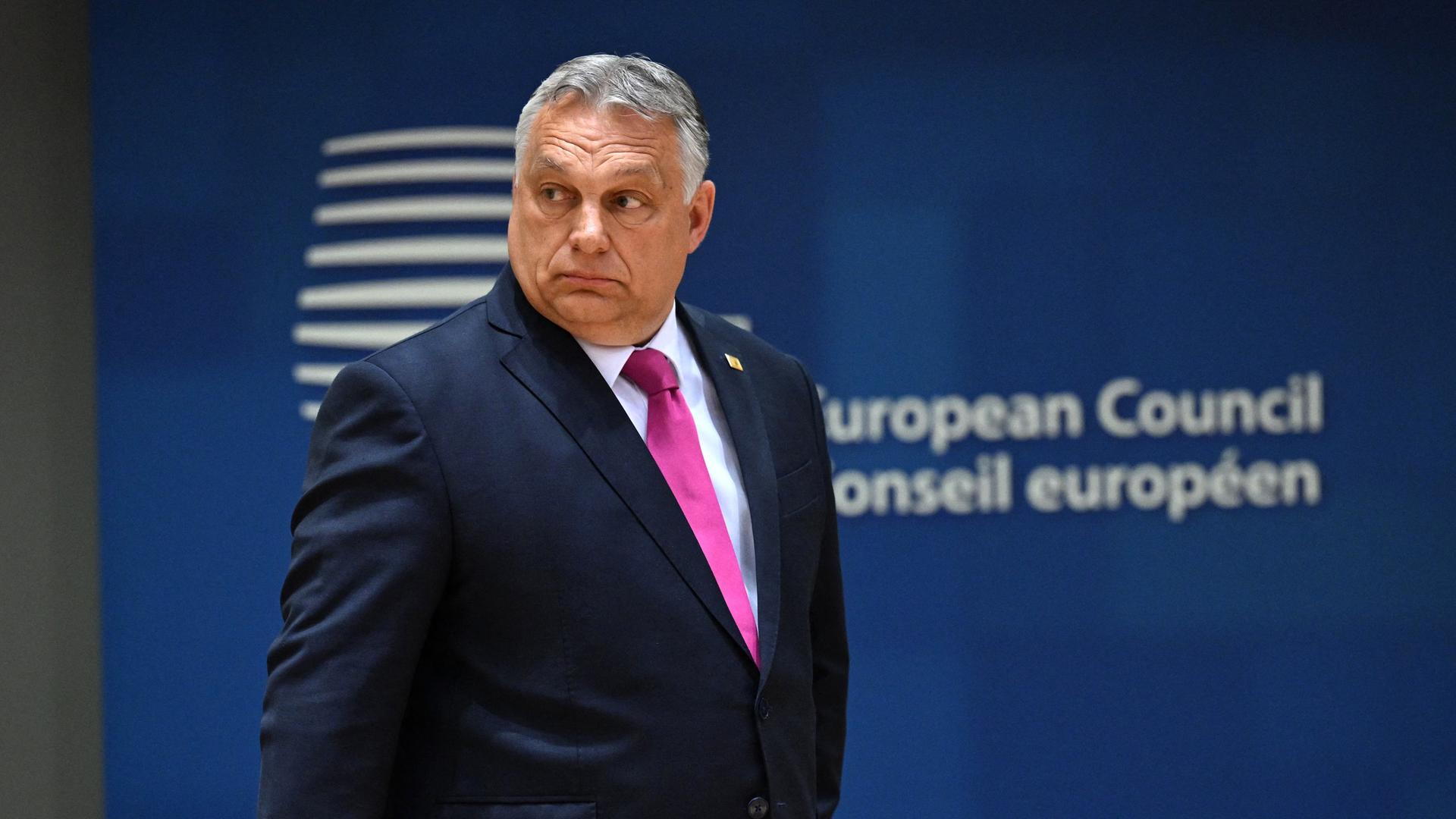 Ungarns Premier Victor Orbán vor dem Treffen des Europäischen Rats am 30. Mai 2022 Ungarns Premier Victor Orbán vor dem Treffen des Europäischen Rats am 30. Mai 2022