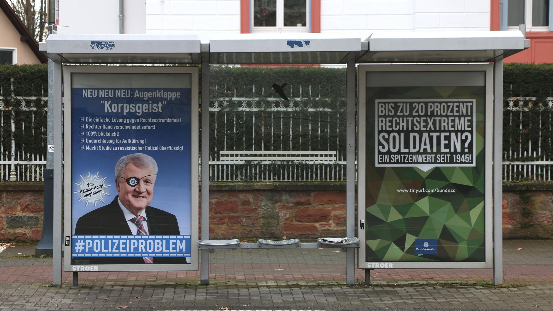Satirisches Plakat mit Horst Seehofer vom Kunstkollektiv „Dies Irae“ in Hanau 2021. Satirisches Plakat mit Horst Seehofer vom Kunstkollektiv „Dies Irae“ in Hanau 2021.