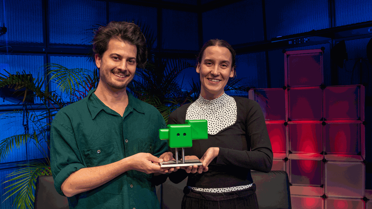 Die Preisträger:innen des Kurzhörspielpreises max15, Moritz Geiser und Milena Michalek Die Preisträger:innen des Kurzhörspielpreises max15, Moritz Geiser und Milena Michalek