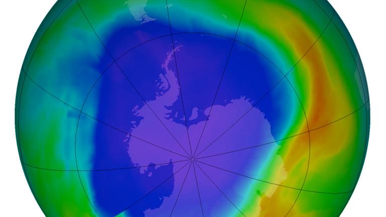 Das Ozonloch über der Antarktis am 16. September 2013 auf einem Bild der NASA 