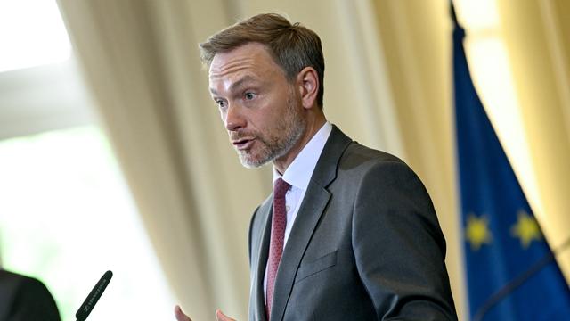 Christian Lindner (FDP), Bundesfinanzminister, spricht bei einer Pressekonferenz zur Steuerschätzung. 