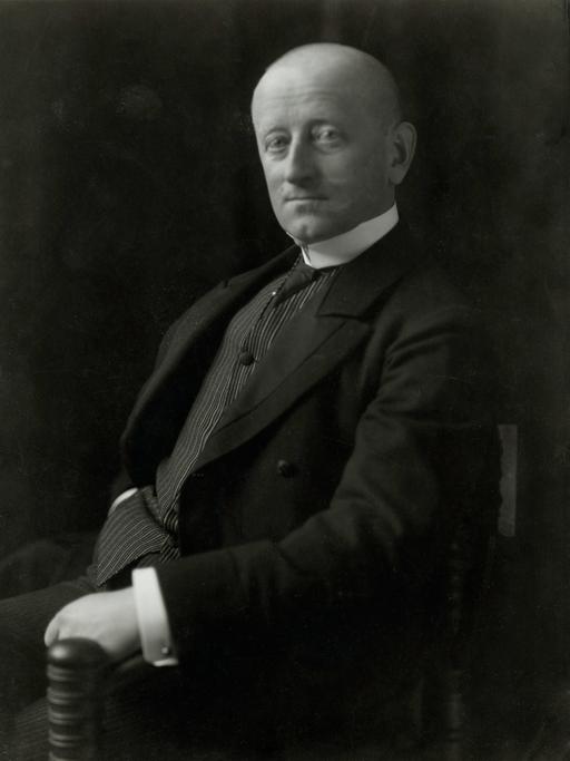 Porträtaufnahme Traugott von Jagow, ehemaliger Polizeiprädient von Berlin und einer der Putschisten beim Kapp-Lüttwitz-Putsch gegen die Weimarer Republik 1920.