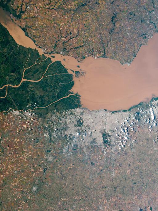 Luftaufnahme des Flusses Paraná in Argentinien