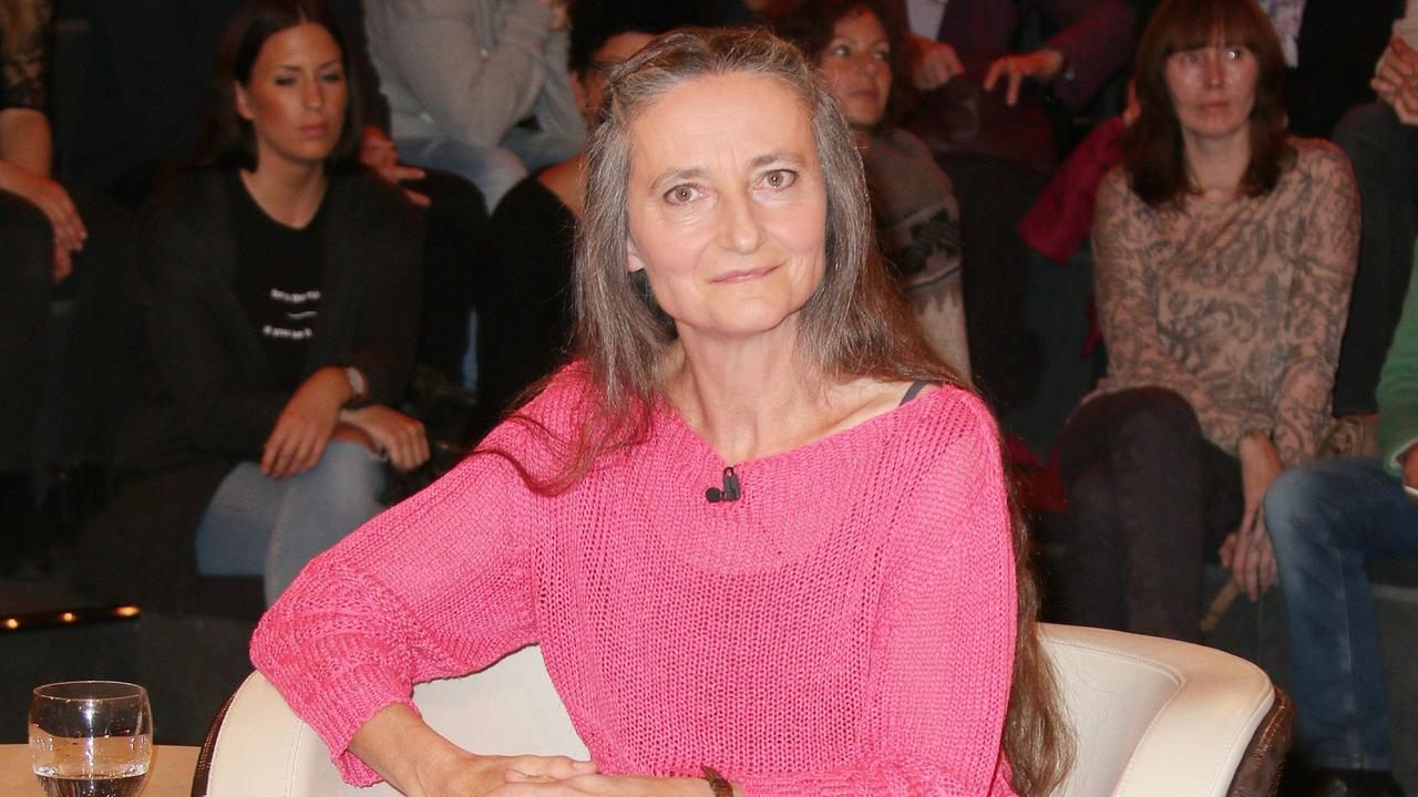 Freitodbegleiterin Dr. Erika Preisig bei der Aufzeichnung von der Talkshow "Markus Lanz", Sendedatum 28.10.2015 Freitodbegleiterin Dr. Erika Preisig bei der Aufzeichnung von der Talkshow "Markus Lanz", Sendedatum 28.10.2015
