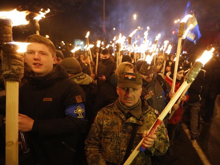 Eine Demonstration von Ukrainischen Nationalisten in Kiew im Januar 2017