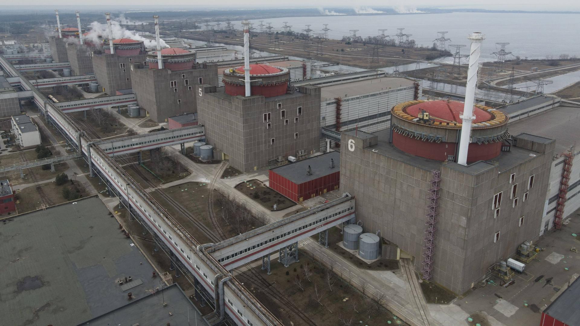 Die Reaktor-Böcke des Kernkraftwerks Saporischschja