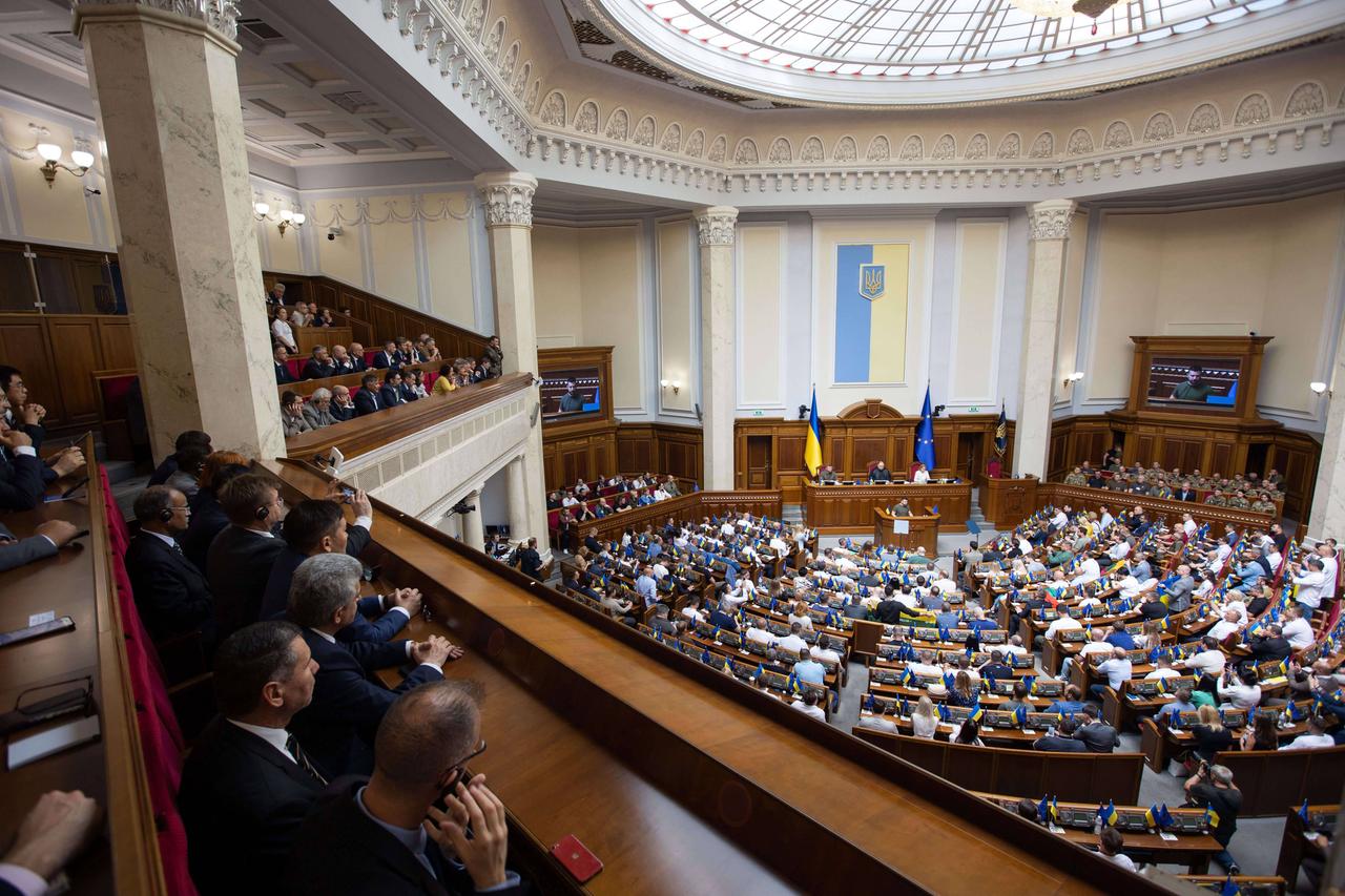 Blick in das Plenum des ukrainischen Parlaments, der Rada, in Kiew