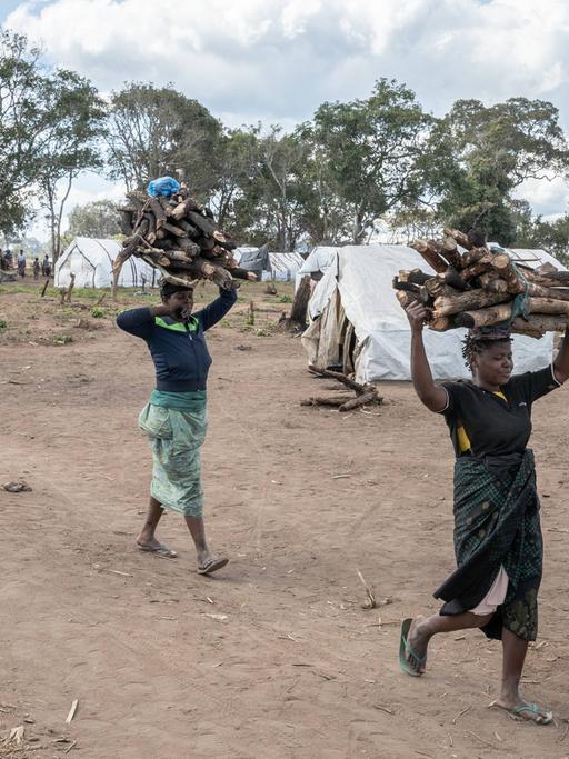 Die Regierung von Mosambik hat im Bezirk Mueda in der Provinz Cabo Delgado Hunderte Menschen angesiedelt, die vor Terrorangriffen geflohen waren. Verschiedene NGOs helfen