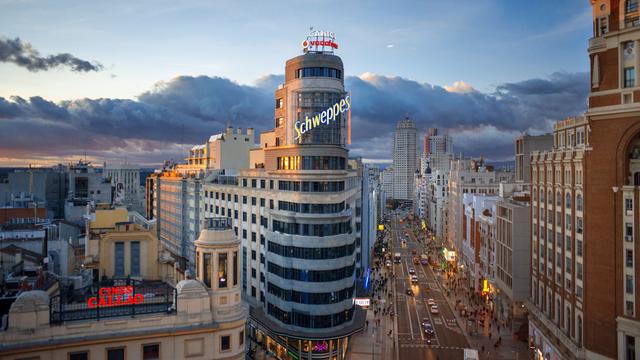 Das Schweppes-Gebäude in Madrid 
