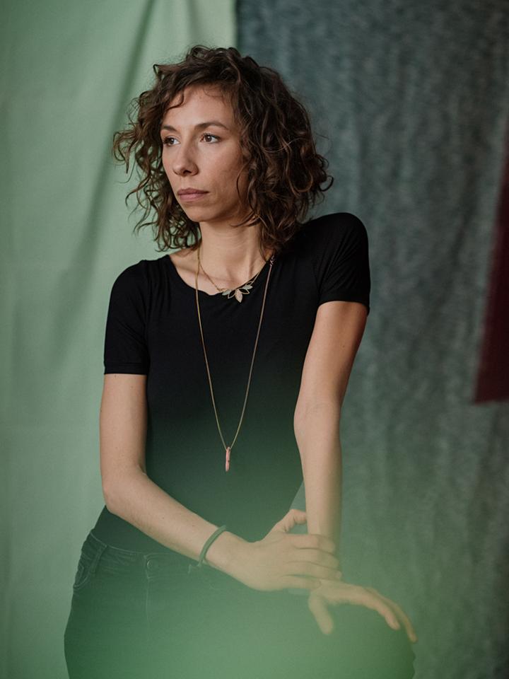 Porträt der Schauspielerin Linda Pöppel. Porträt der Schauspielerin Linda Pöppel.
