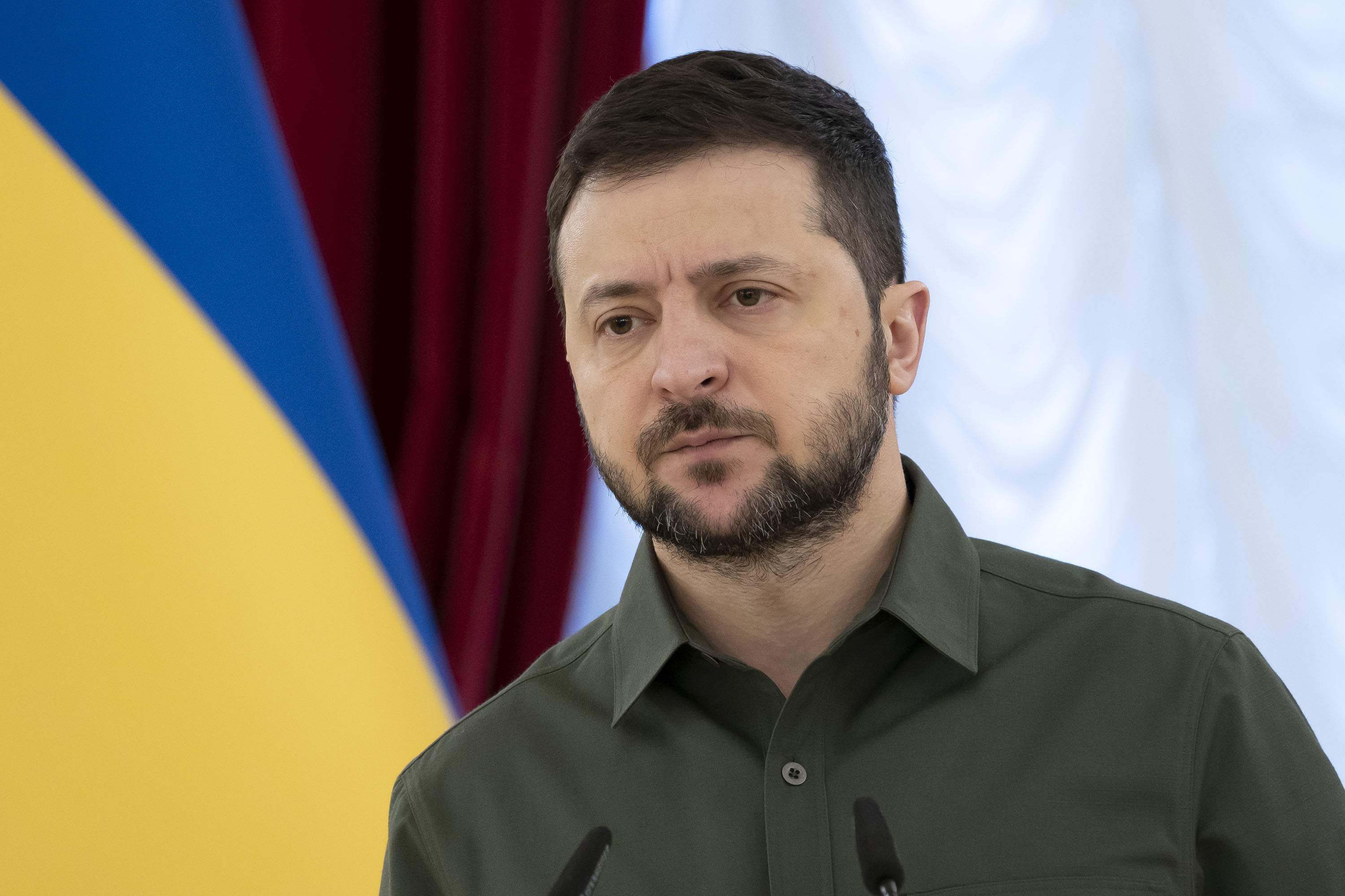 Ukraine - Selenskyj verteidigt Entlassungen in Regierung wegen Korruptionsvorwürfen