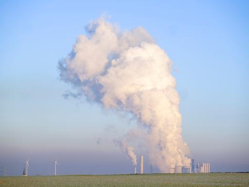 Das Kraftwerk Weisweiler in NRW, Deutschland