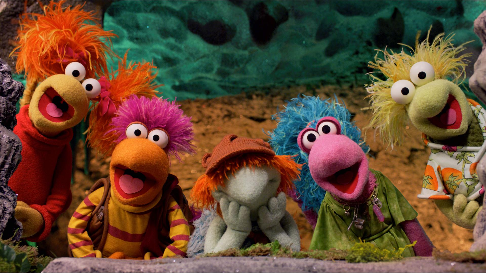 Die Fraggles-Figuren (von links) Red, Gobo, Boober, Mokey und Wembley aus der Puppenserie "Fraggle Rock: Back to the Rock".