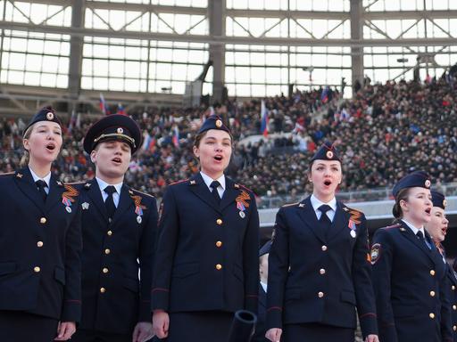 Ein Propagandakonzert mit russischen Kadetten am 18.3. im Moskauer Luschniki-Stadium. 