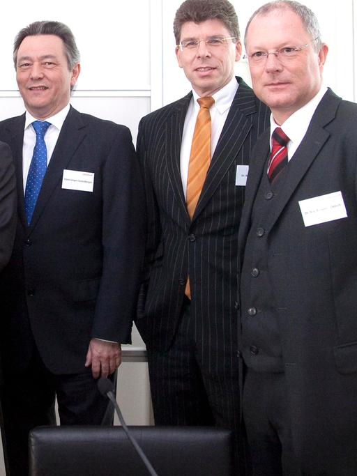 Reiner Männer-Vorstand der Deka Bank im Jahr 2010 in Frankfurt am Main.