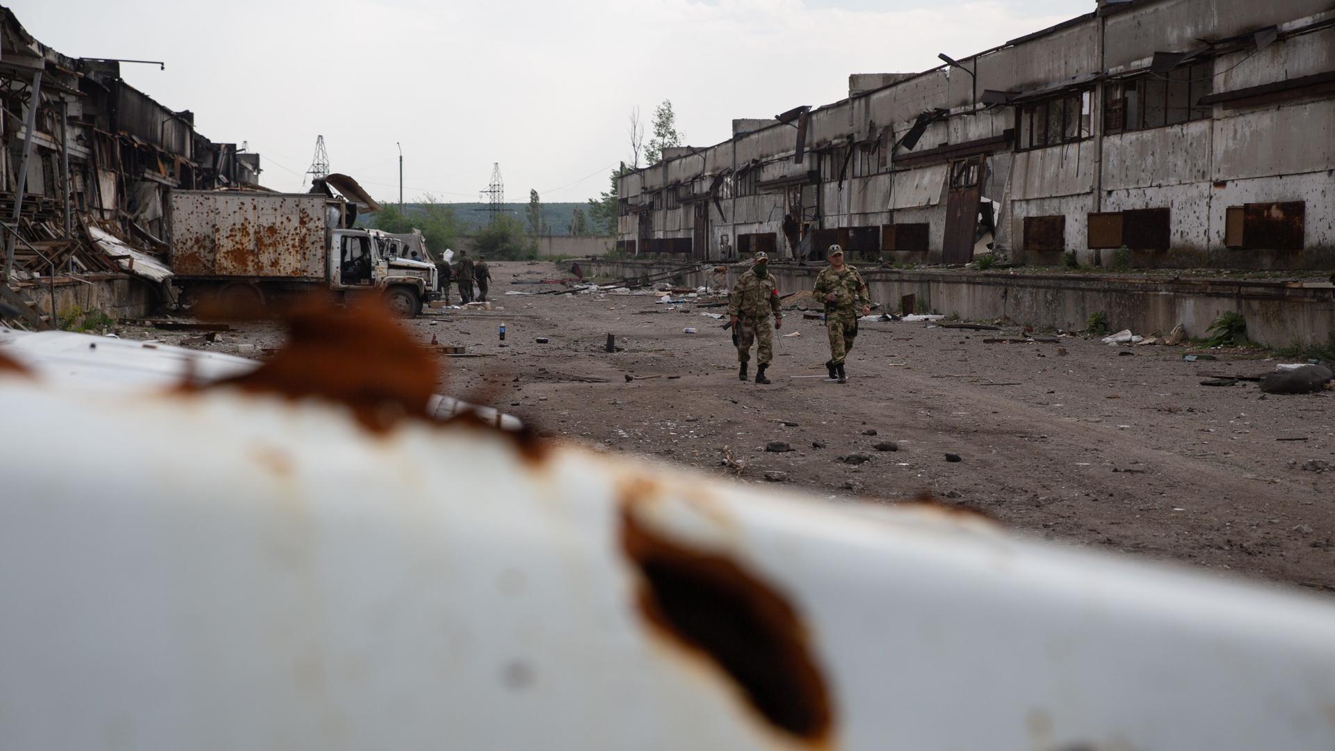 Das Chemiewerk Zorya in der Nähe von Rubizhne in der Region Luhansk. Das Chemiewerk Zorya in der Nähe von Rubizhne in der Region Luhansk.