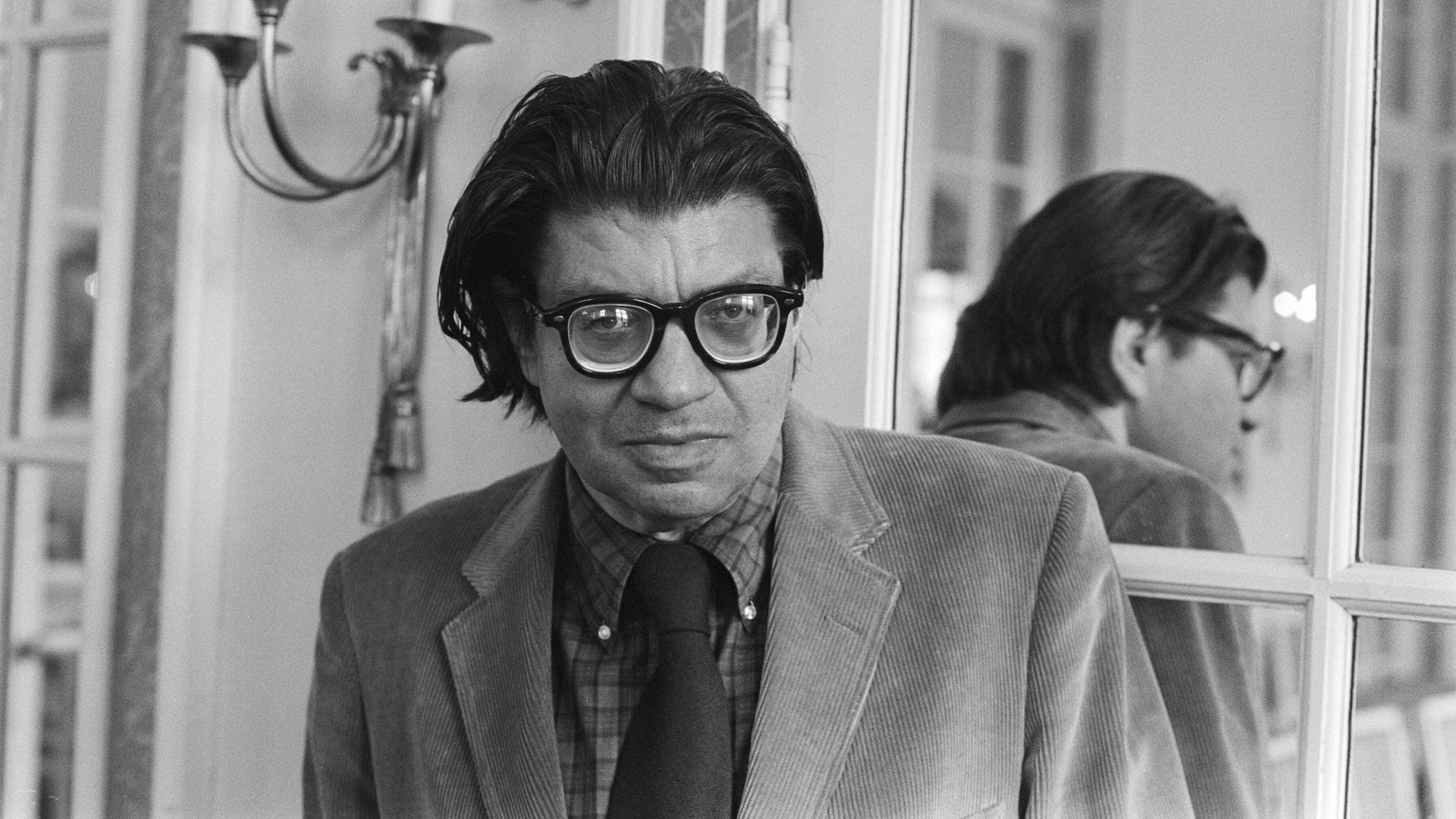 Porträt des Komponisten Morton Feldman im Concertgebouw Amsterdam, 1976. Porträt des Komponisten Morton Feldman im Concertgebouw Amsterdam, 1976.