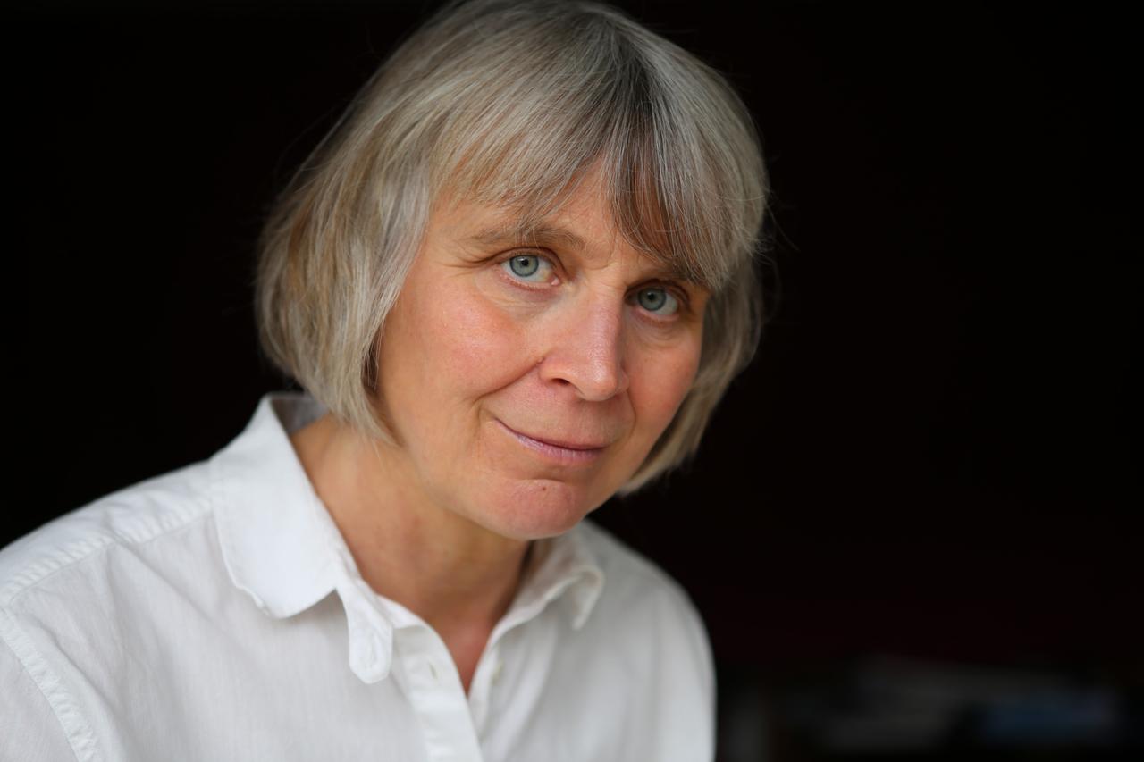 Porträt der Philosophin Barbara Schmitz, 2022. Porträt der Philosophin Barbara Schmitz, 2022.