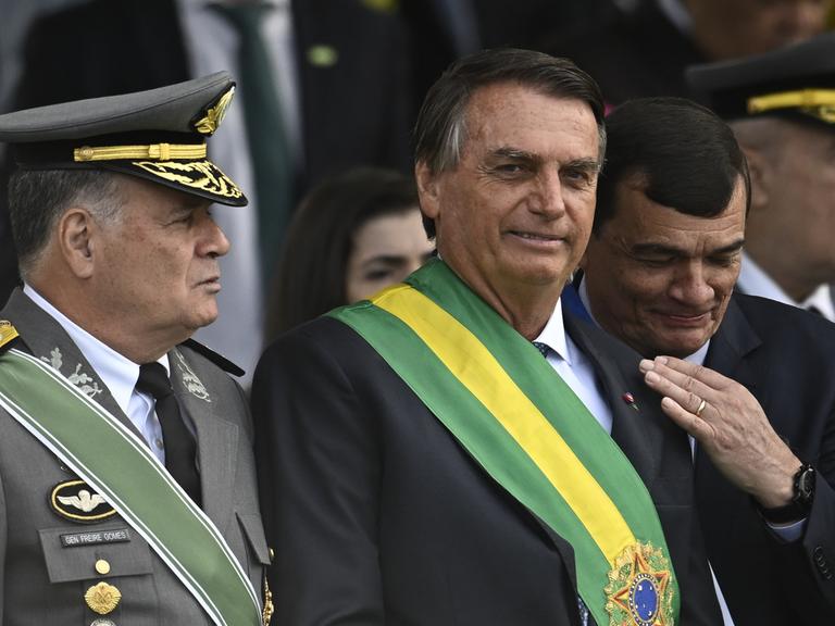Präsident Jair Bolsonaro bei einer Militärparade anlässlich der Feierlichkeiten zum 200. Jahrestag der Unabhängigkeit Brasiliens.