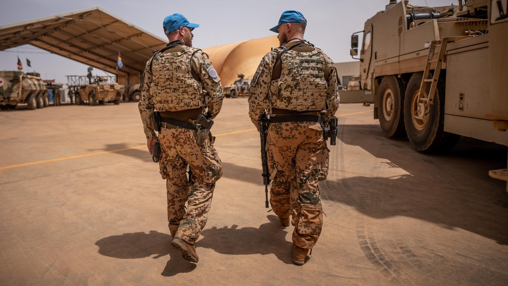 "Spiegel"-Bericht - Bundeswehr-Einsatz In Mali Könnte Rund 4,3 ...