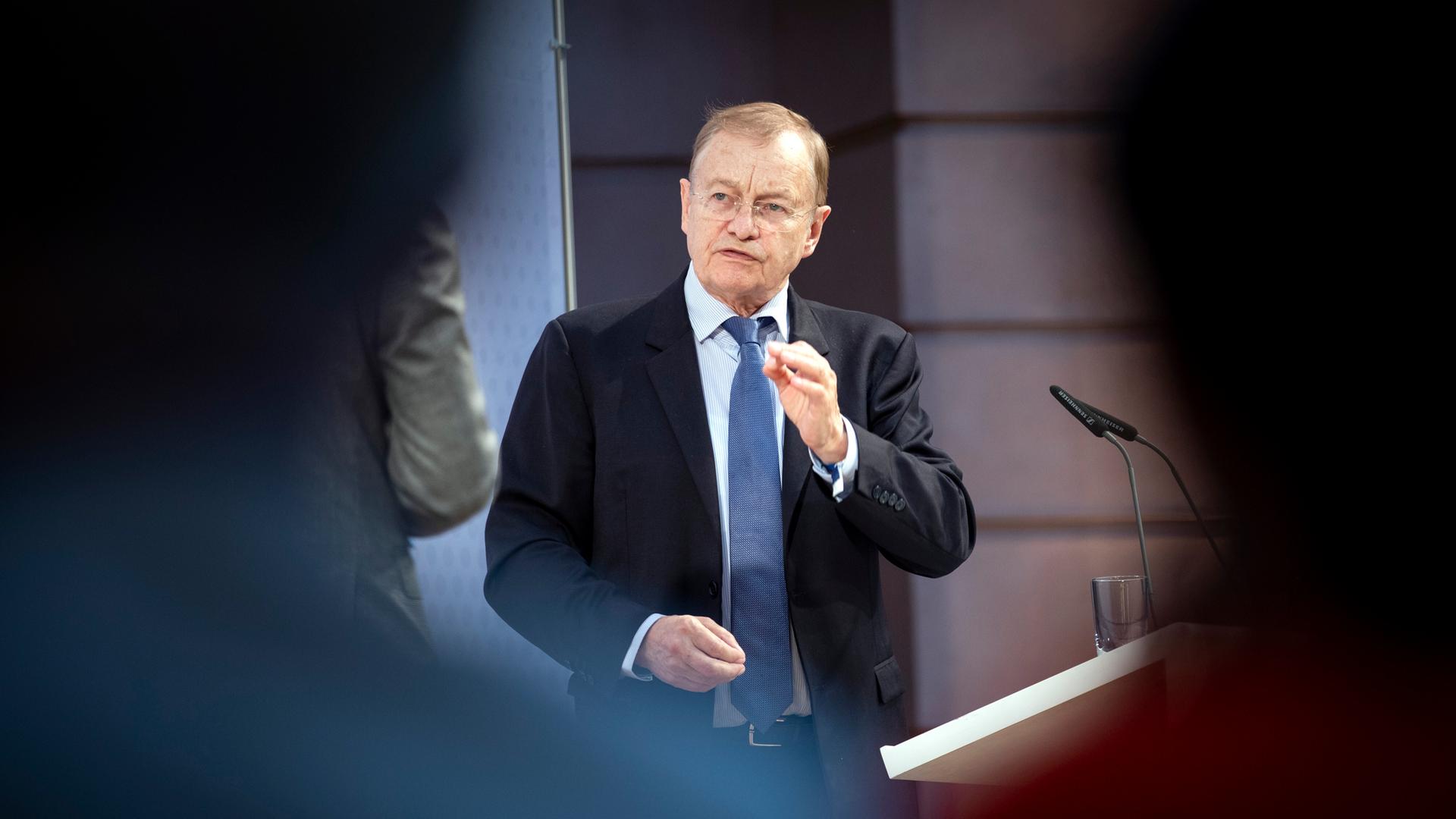 Hajo Funke, Rechtsextremismusforscher am Otto-Suhr-Institut der Freien Universität Berlin Hajo Funke, Rechtsextremismusforscher am Otto-Suhr-Institut der Freien Universität Berlin